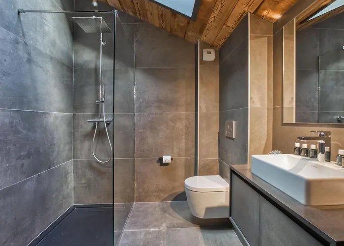 Rytola, Modern & In 木屋 霞慕尼