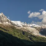 Rytola, Modern & In Шале