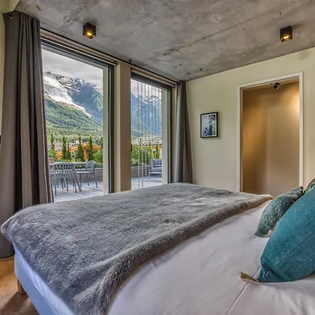 Rytola, Modern & In בקתה שאמוני