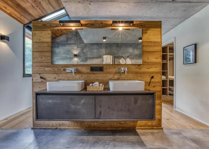 Rytola, Modern & In Chalet *