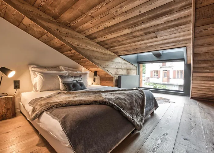 Rytola, Modern & In Chalet