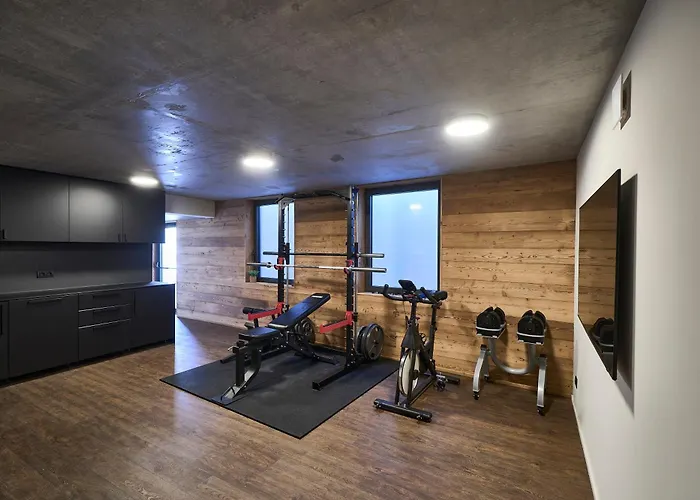 Rytola, Modern & In Chalet *